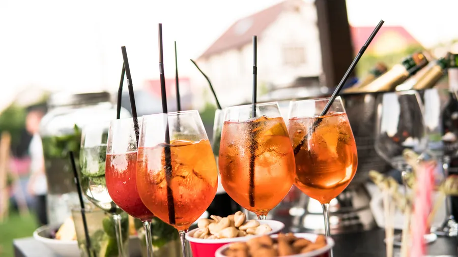 Calici di spritz all'aperitivo